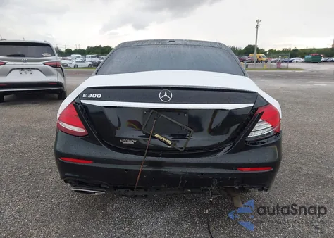 2017 Mercedes-Benz E 300 из США, поврежденный, VIN WDDZF4JB8HA272238